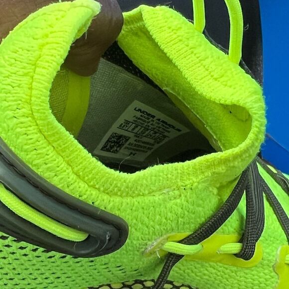 Under Armour Curry 6 GS Youth Size 6.5 Y Shoes Coy Fish 3020415-302 2019 - Picture 6 of 6